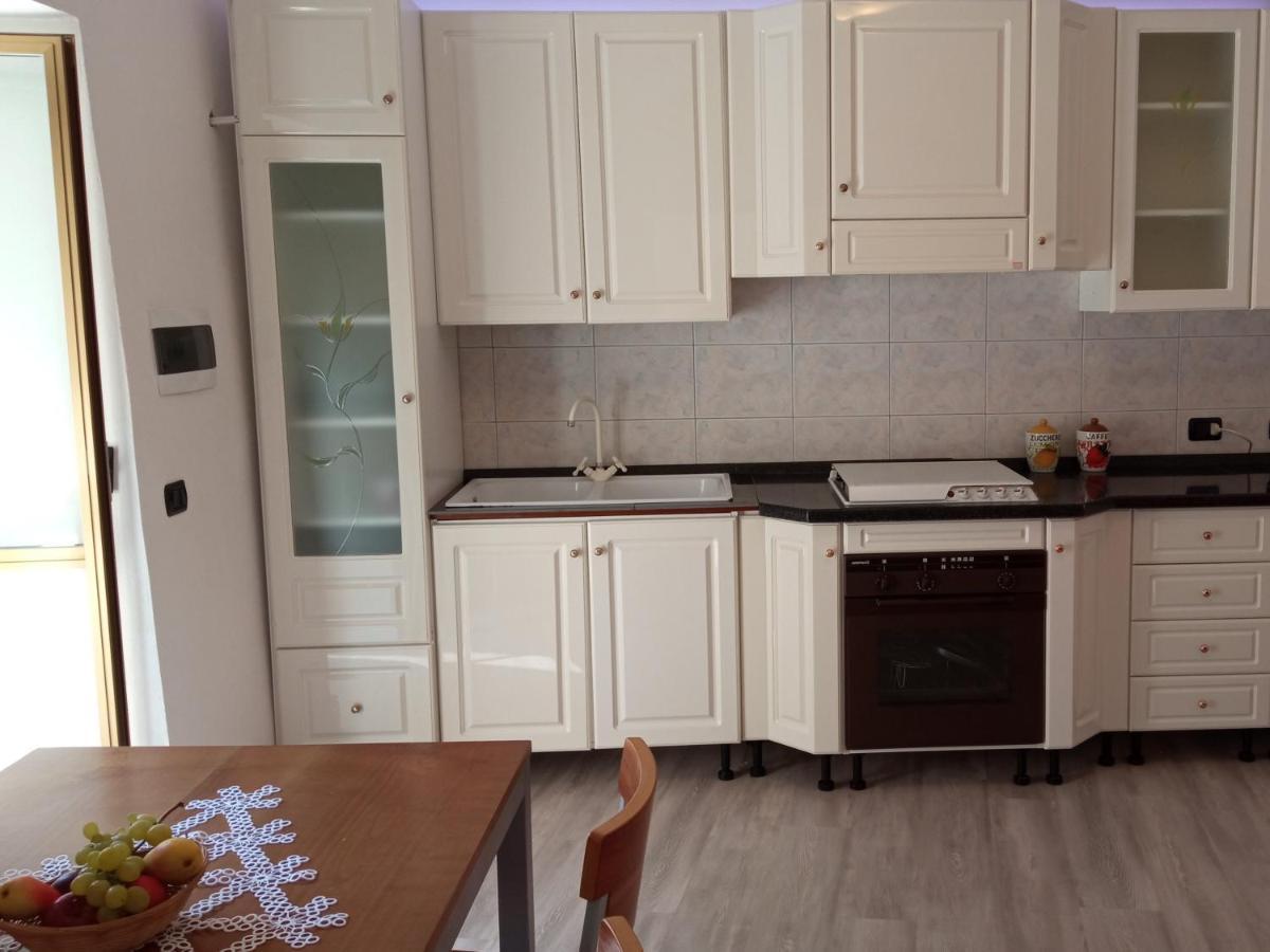 Entire Flat, Independent Entrance, 20 Mins To Bgy - Bergamo Milan Airport Apartment Nembro Екстериор снимка