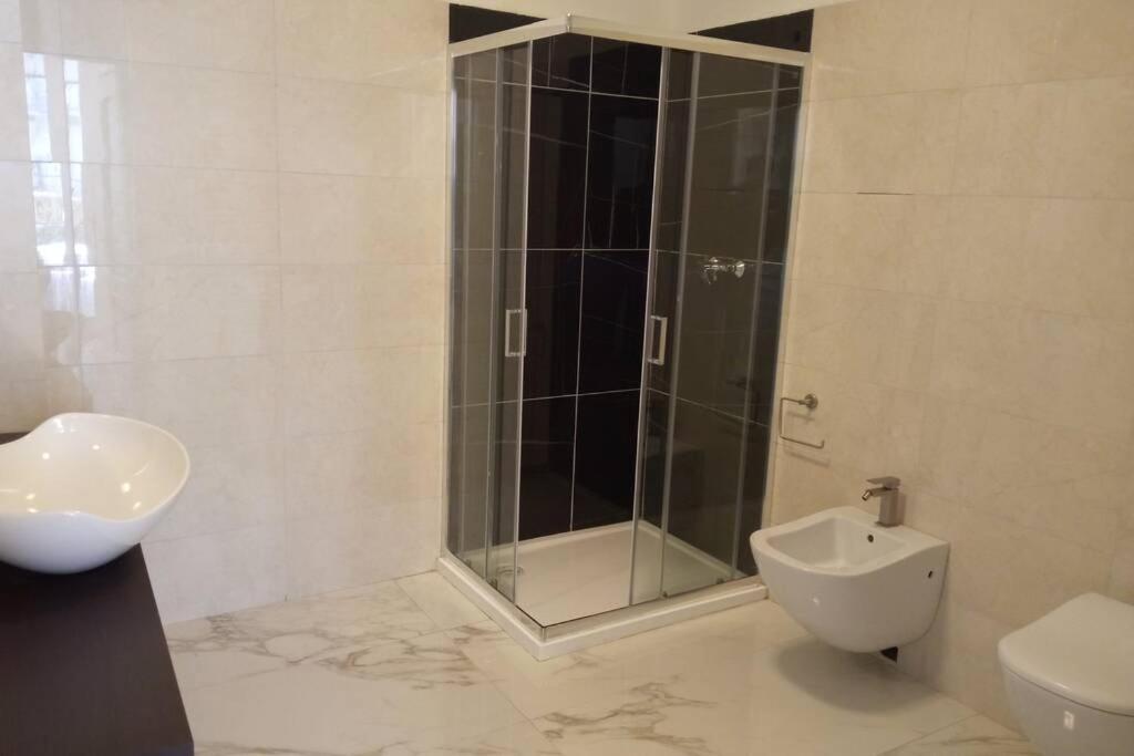 Entire Flat, Independent Entrance, 20 Mins To Bgy - Bergamo Milan Airport Apartment Nembro Екстериор снимка