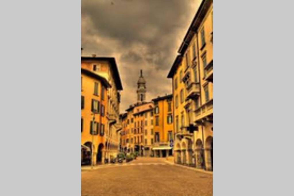 Entire Flat, Independent Entrance, 20 Mins To Bgy - Bergamo Milan Airport Apartment Nembro Екстериор снимка